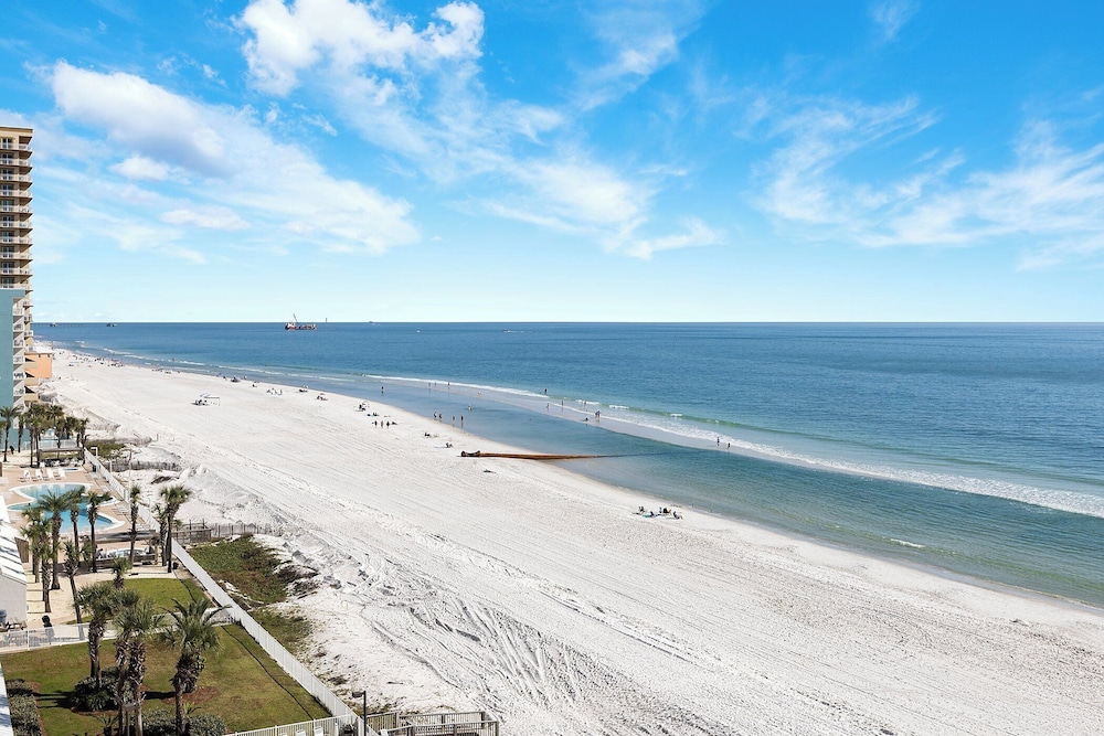 Surfside Shores by Southern Vacation Rentals