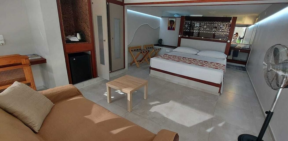 Rangiroa Tiputa Lodge B&B