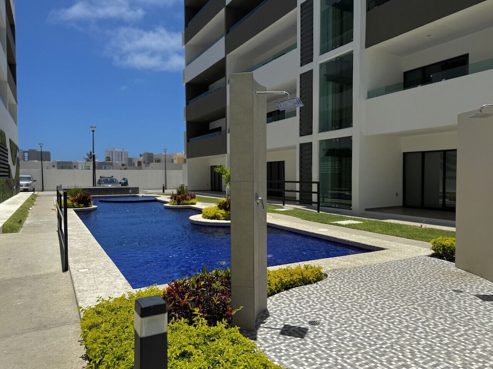 Marina cerritos Condominios