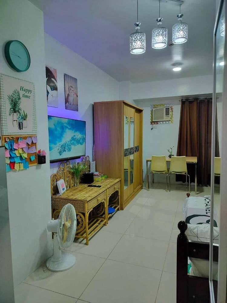 Luxurious Condo in Quezon City With Private Pool and City Views