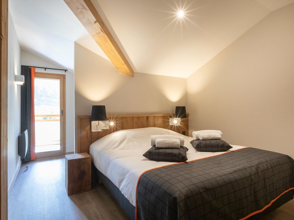 Chalet in Samoens Near Grand Massif Lift
