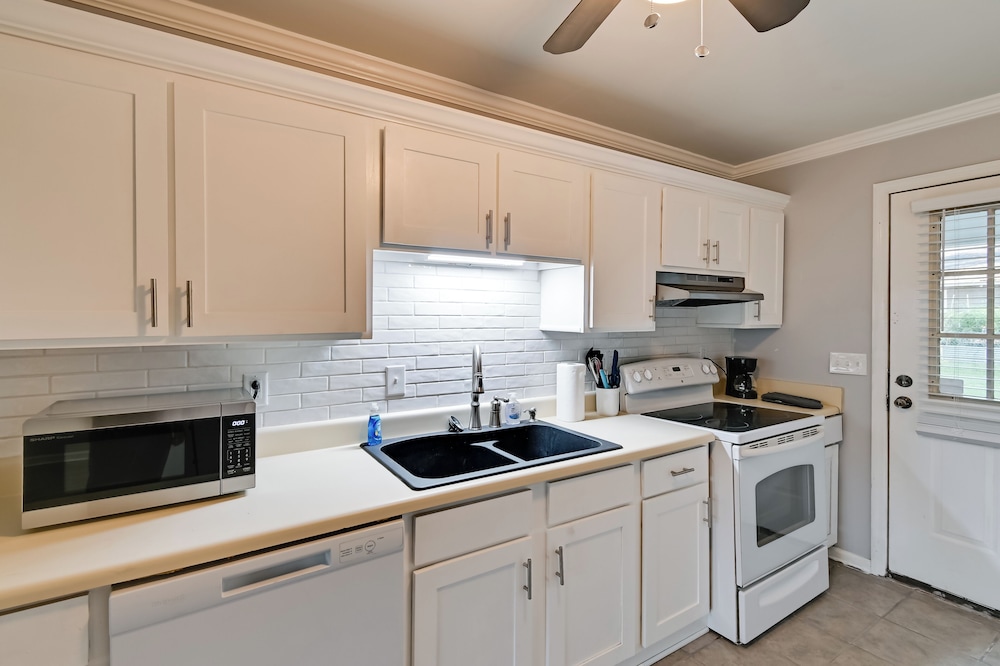 Hike & Explore: Cheraw Apt 7 Mi to Lake Juniper!