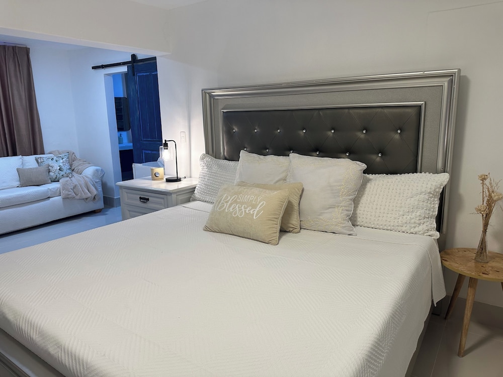 Onyx luxury rd