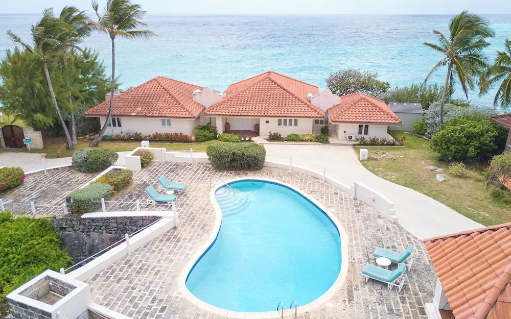 Maltese Falcon Villa 3bd by Zenbreak