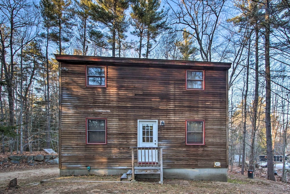 Lakeview Forest Cabin w/ Deck < 1/2 Mile to Beach! view 3
