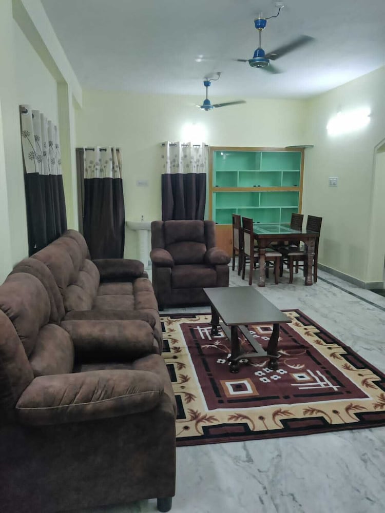 J k homestay