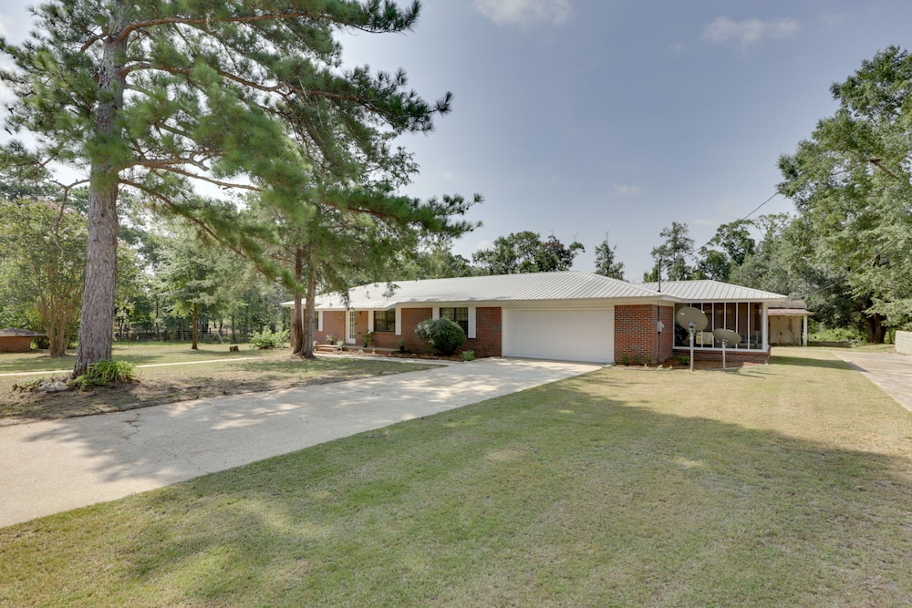 Pet-friendly Slocomb Vacation Rental w/ Sunroom! - Property Image 18