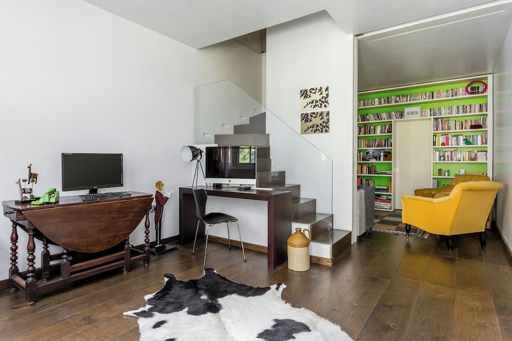 Rutland Mews South by Onefinestay