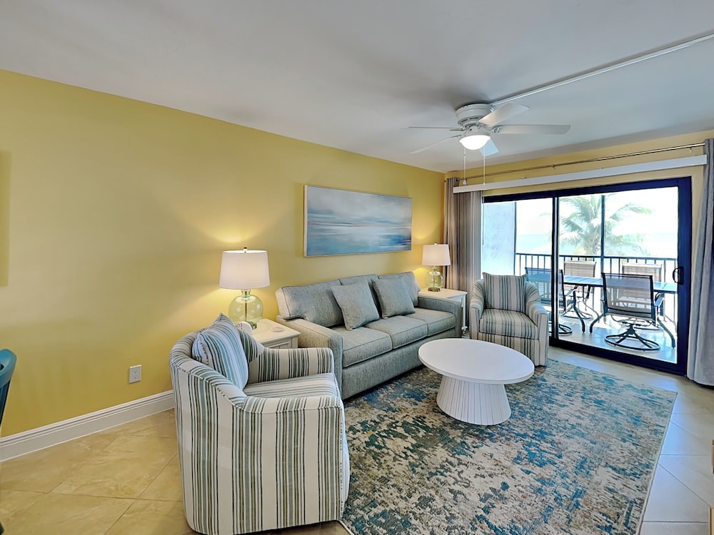 Seaside 2 by Distinctive Beach Rentals