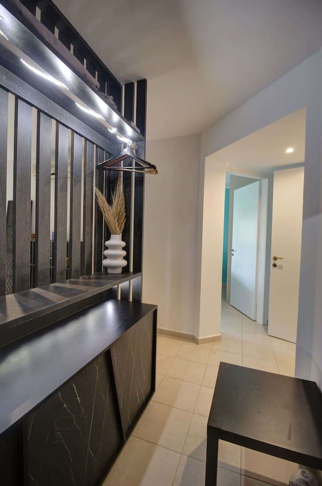 Villa Elias 2BR Lower Apt with Pool