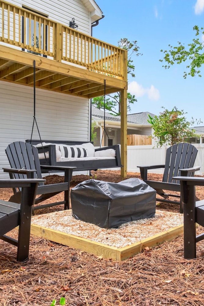 New Listing Luxury House 5 Min Walk to Beach