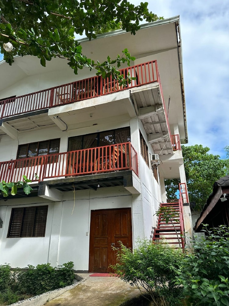 Doublegem Beach Resort and Hotel