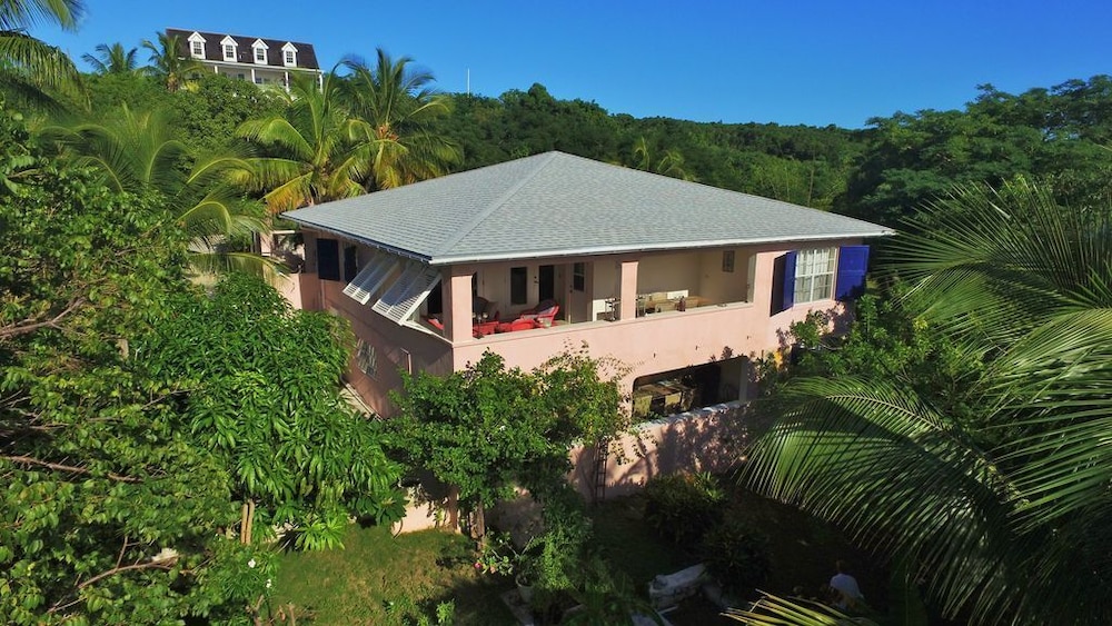 Seaside Sophistication: Elegant Estate With Sunset Views