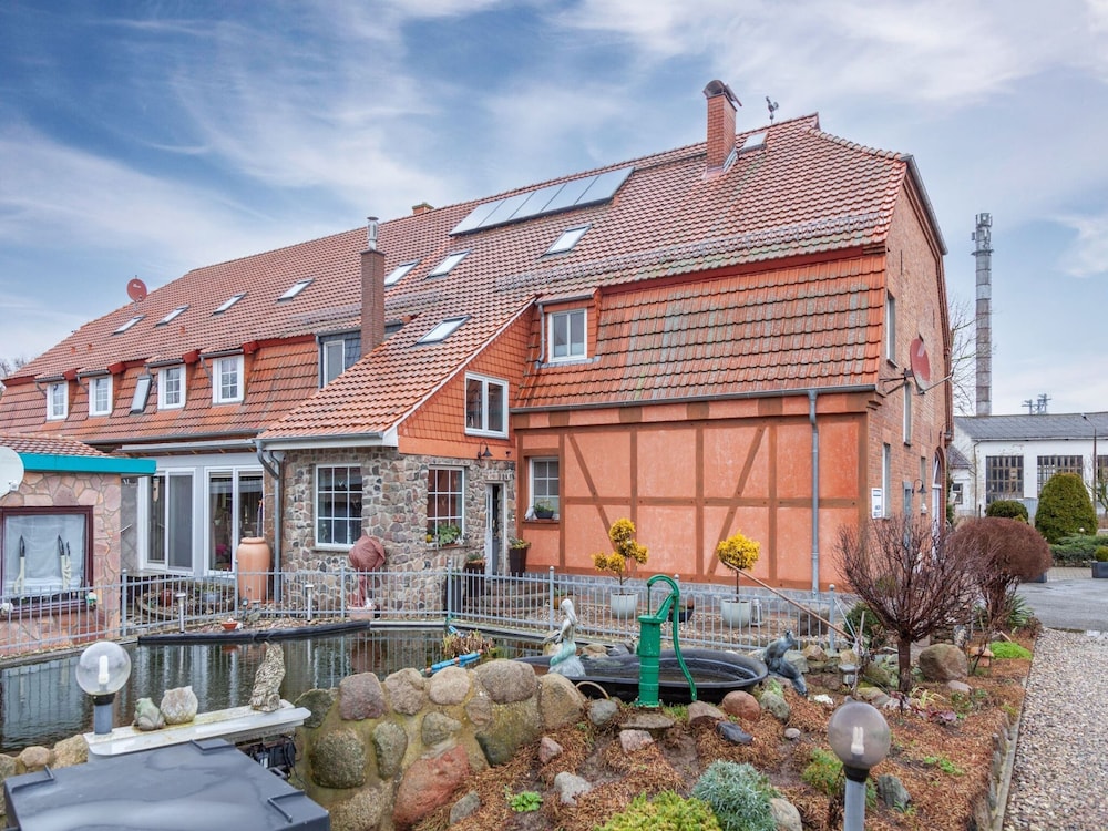 Budget-wohnung in Grundshagen mit Gartensitzplatz