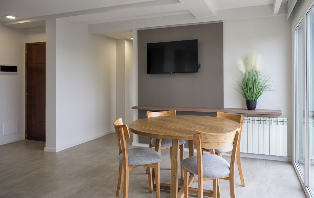 Downtown Apartment, Stunning Views, Terrace PL1 by Apartments Bariloche
