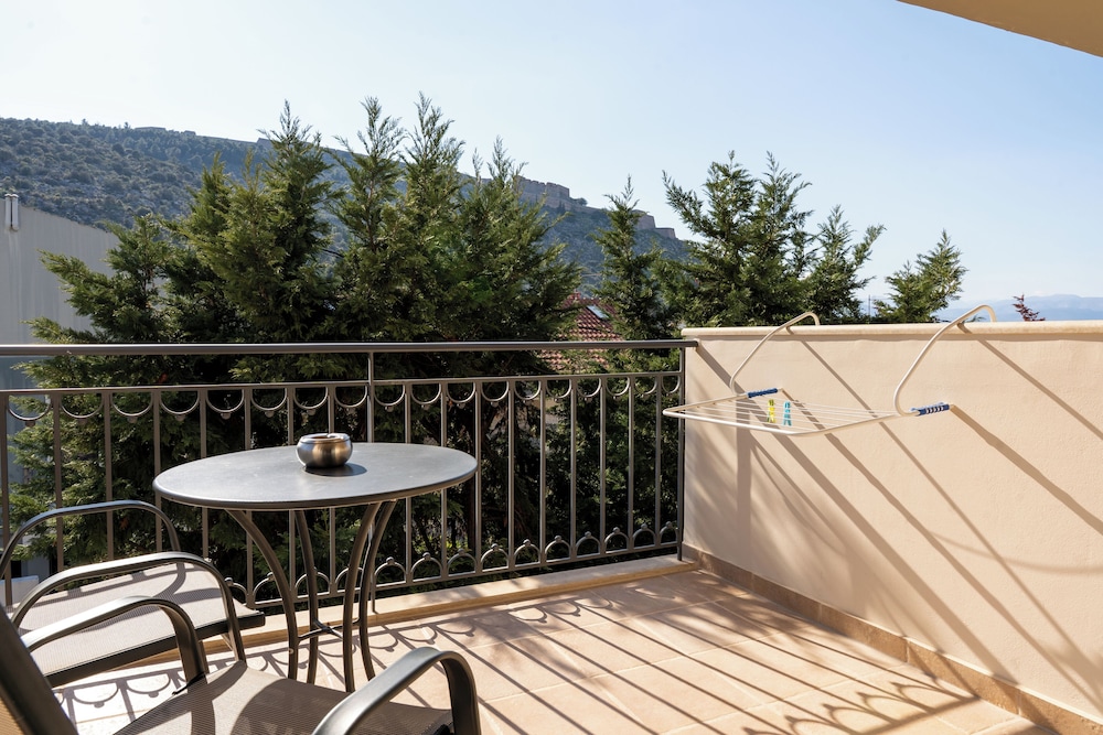 Aerinon Guesthouse
