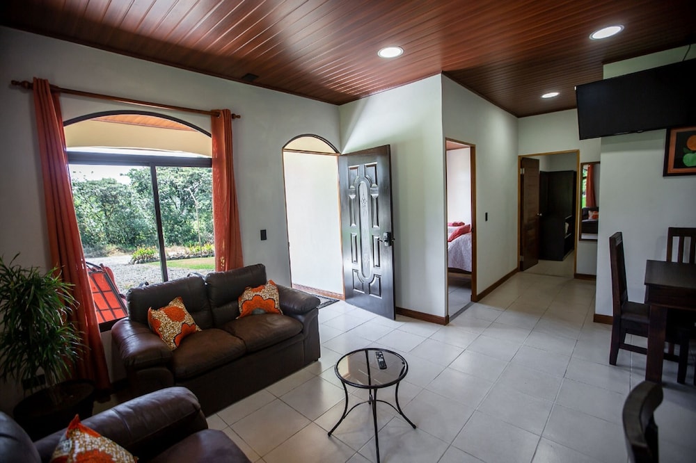 Monteverde Cloud Forest Vacations - Villas Macadamia - Monteverde - Property Image 4