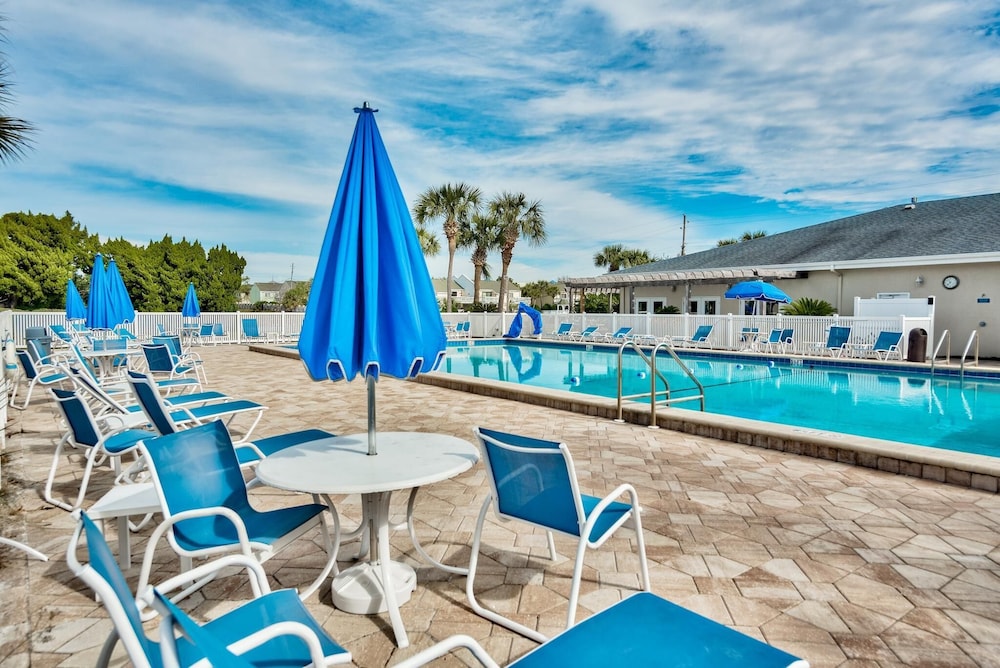Shoreline Towers 3033