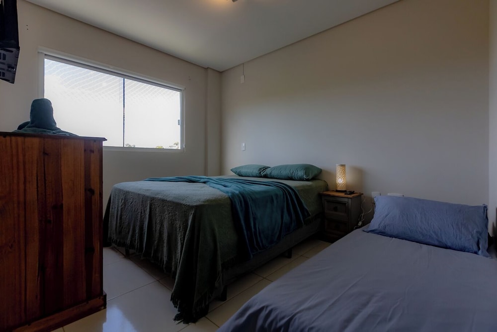 Apt pet Friendly c Garagem pr Ximo ao Beto Carrero