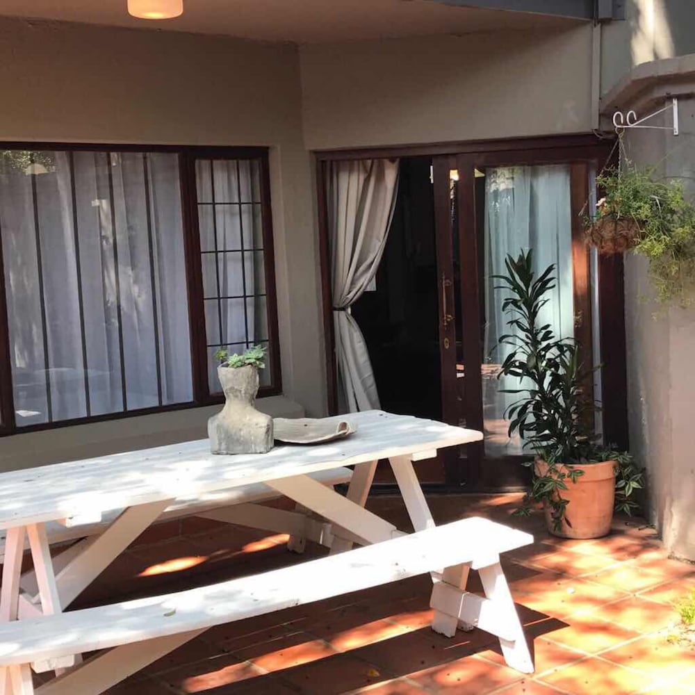 Waterhouse Guest Lodges 295 Indus Street