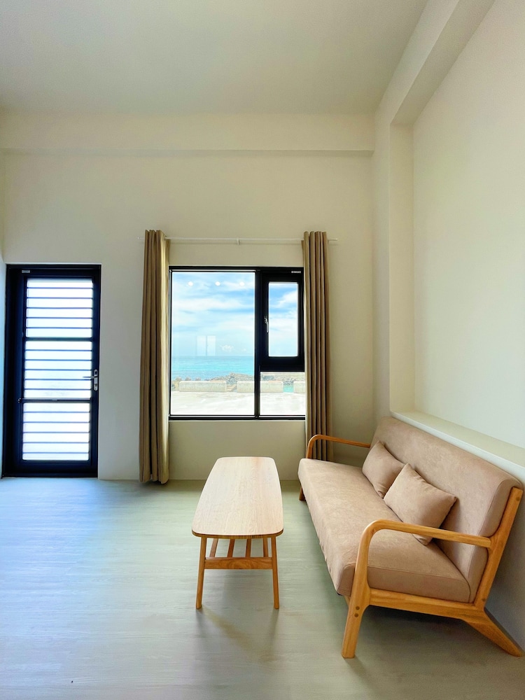 Oceanwaves villa view 3