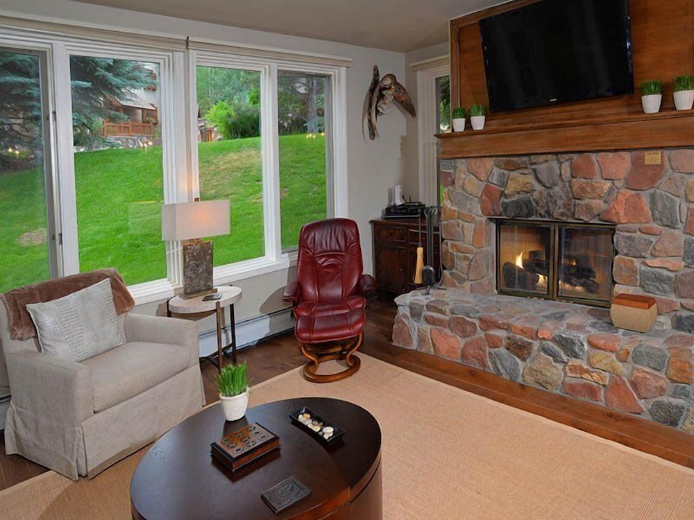 Edwards Vacations - Arrowhead Village Condo - 104 Seasons Lodge - Property Image 13