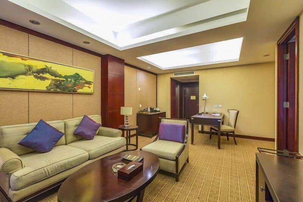 Nanjing Greenland Yuhao Hot Spring Hotel