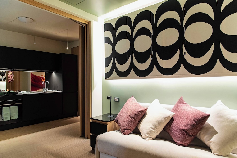Charming Roma Apartment With Terrace - Perfect for Families and Friends
