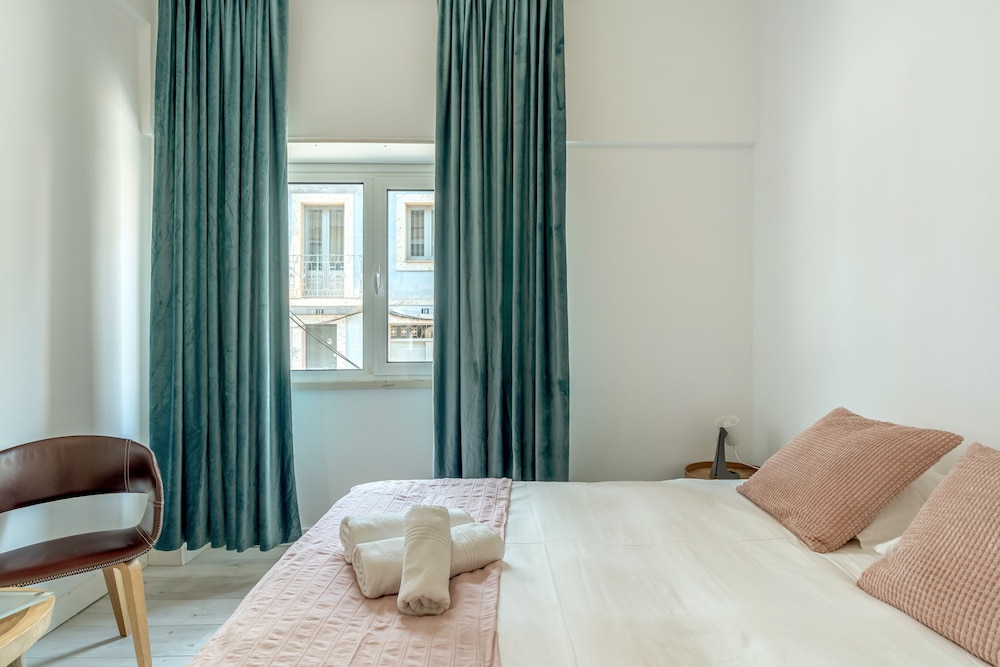 Estrela House II by Homing