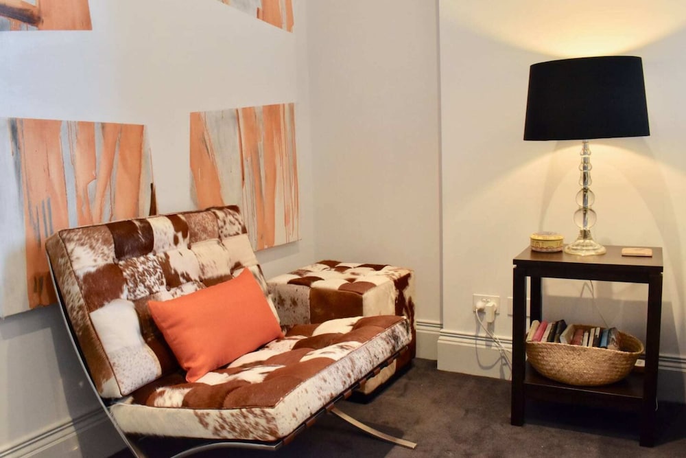 Potts Point Vacations - Stylish 1 Bedroom Apartment in Vibrant Potts Point - Property Image 1