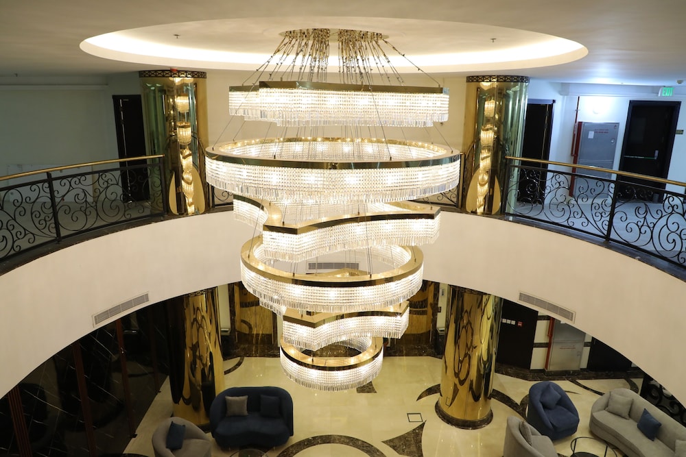 Lobby & Reception