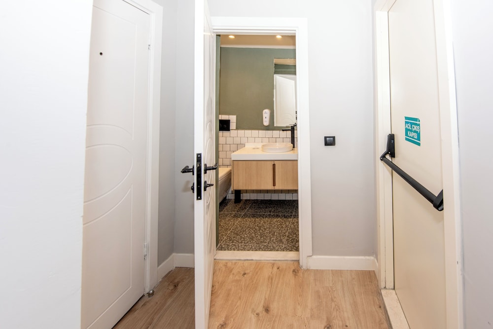 B Guest Otel - Image 34