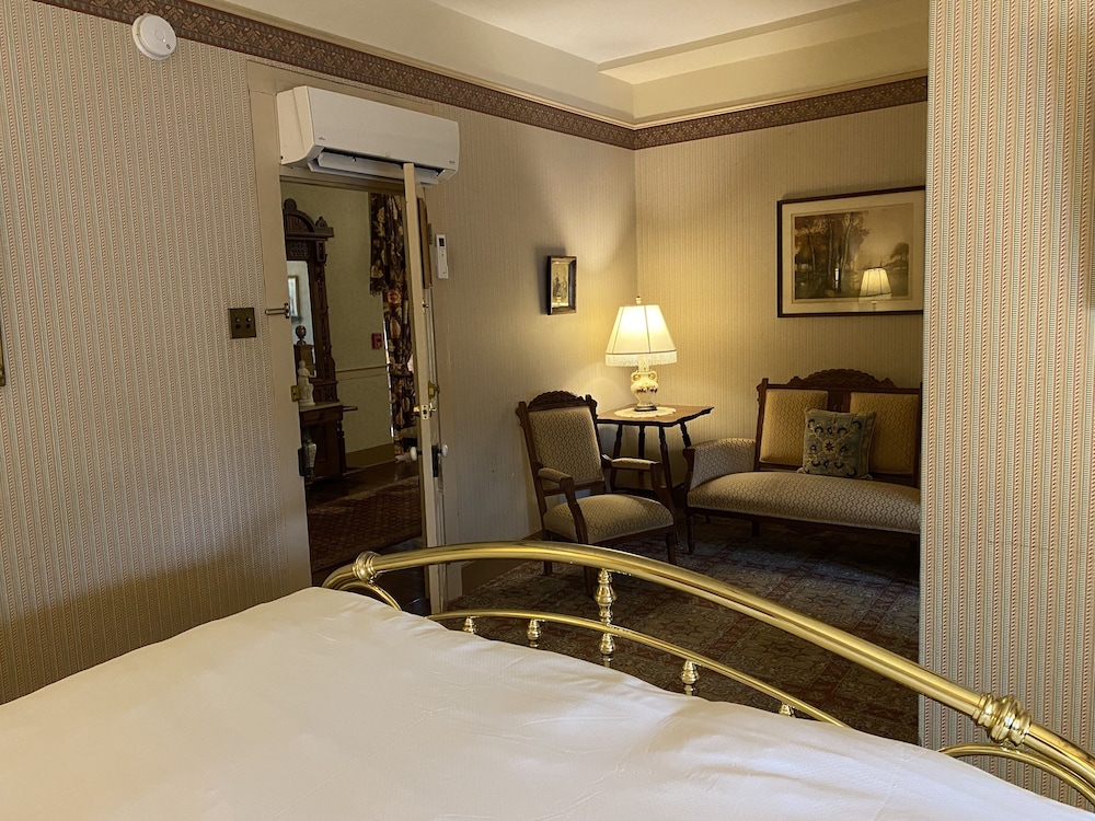 Atlantic Hotel