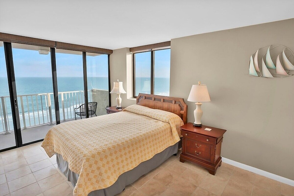 Sands Beach Club Ph1114 4 Bedroom Condo