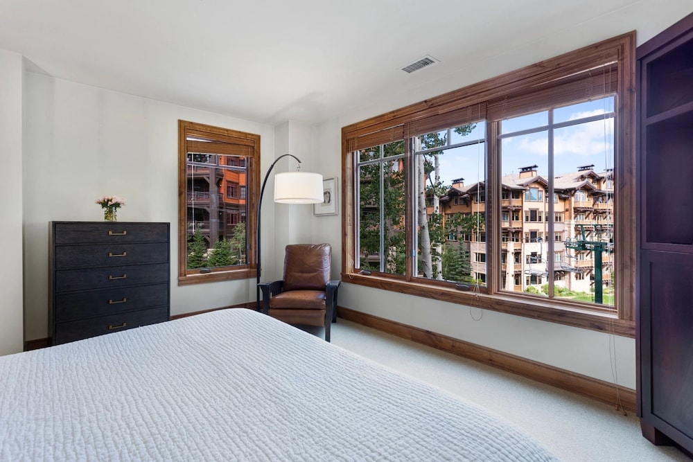 Shooting Star Lodge at Deer Valley Resort - Three Bedroom Residence #206 3 Condo