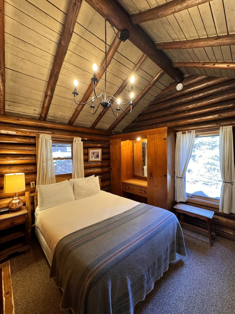 Cascade Lodge