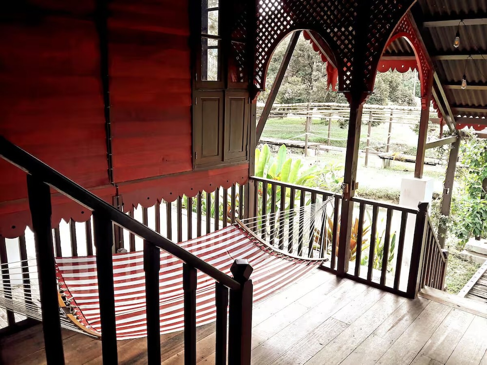 Bagas Zakariah Orchard Lodge