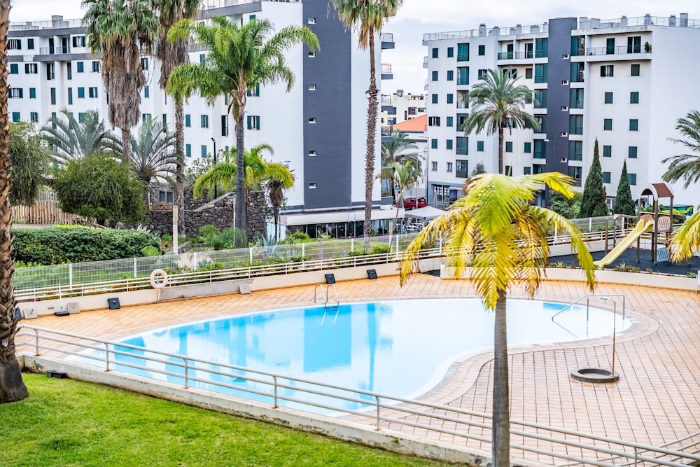 Lux Garden View by Madeira Sun Travel