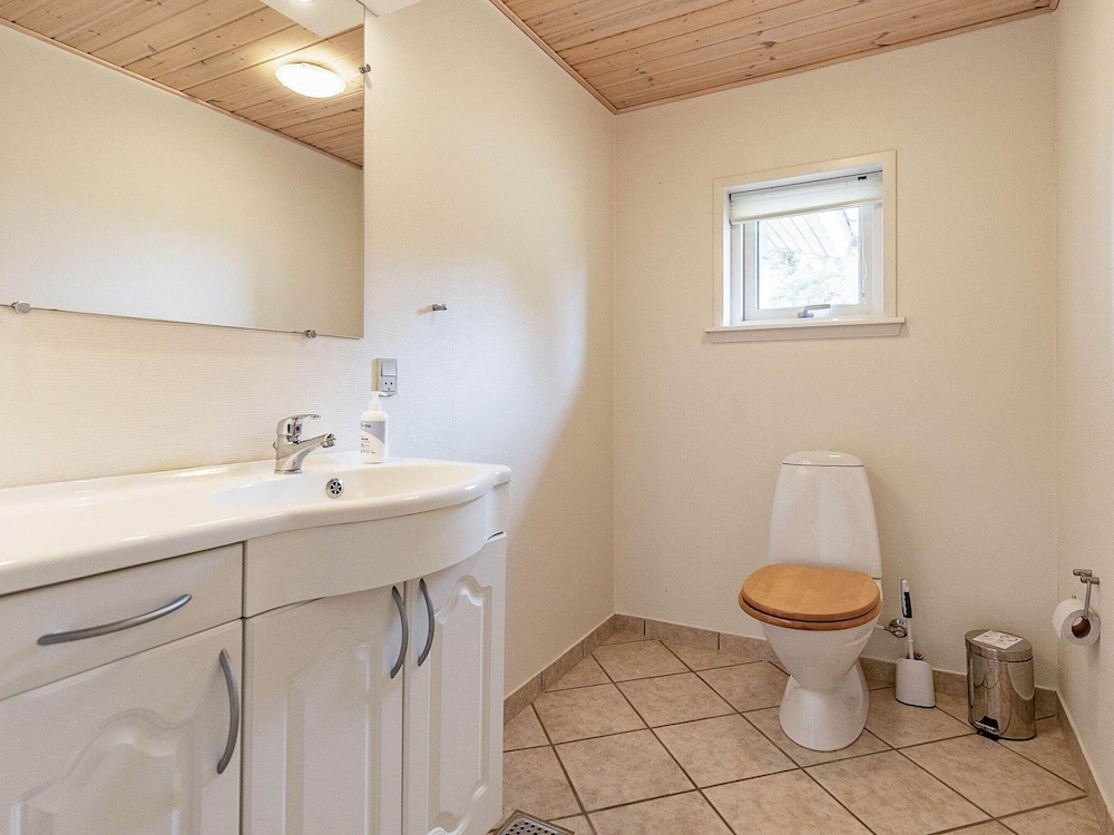 8 Person Holiday Home in Spottrup view 4