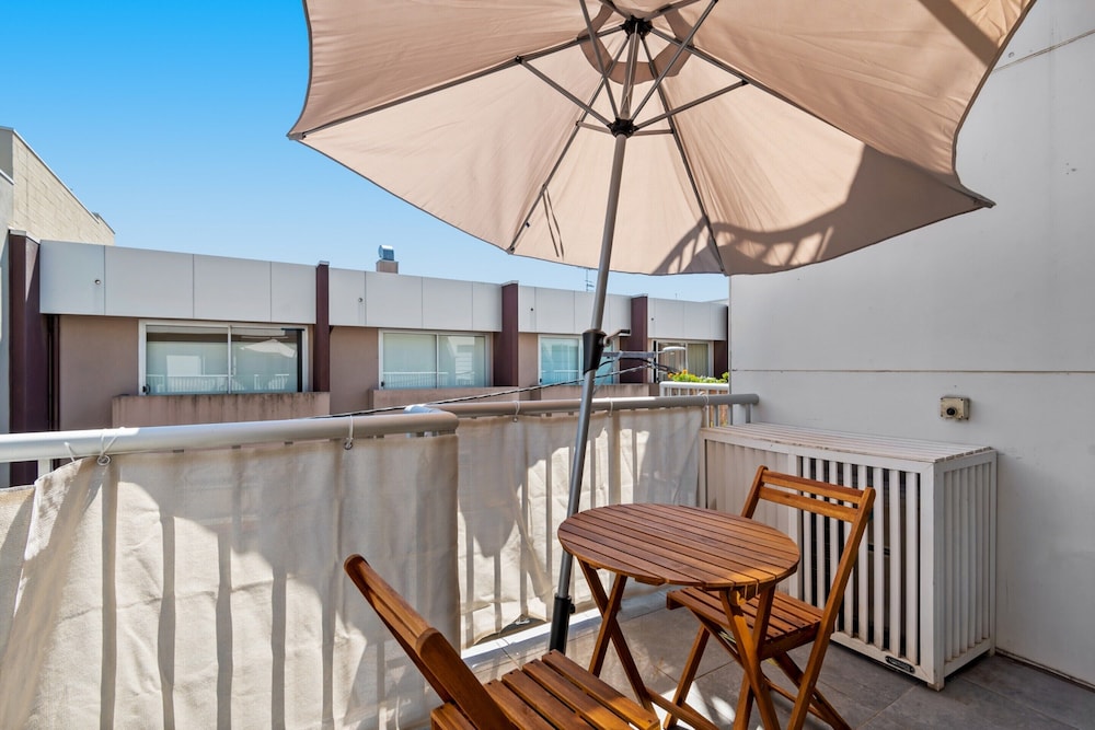 Stylish North Melbourne Stay