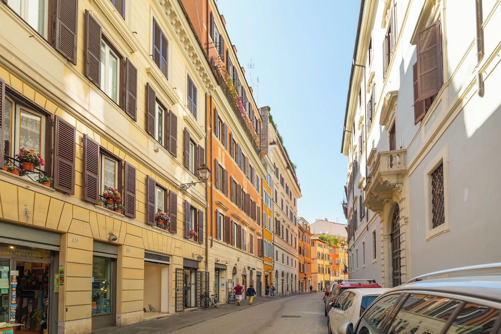 Via Dei Banchi Vecchi Apartments