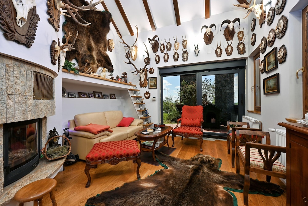 Hunting Lodge in Ribnja ka