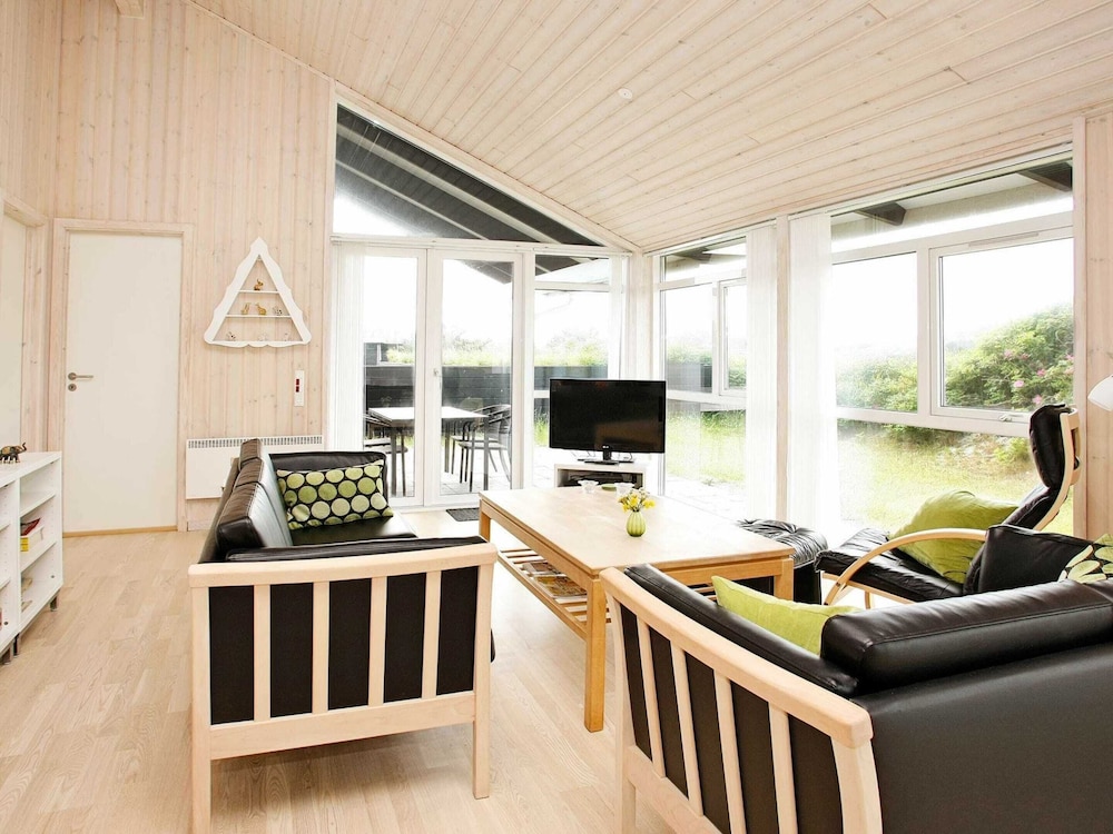 Beautiful Holiday Home in Blokhus with Hot Tub view 4