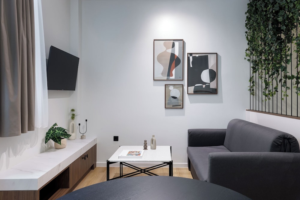MoRe by Zoia Living