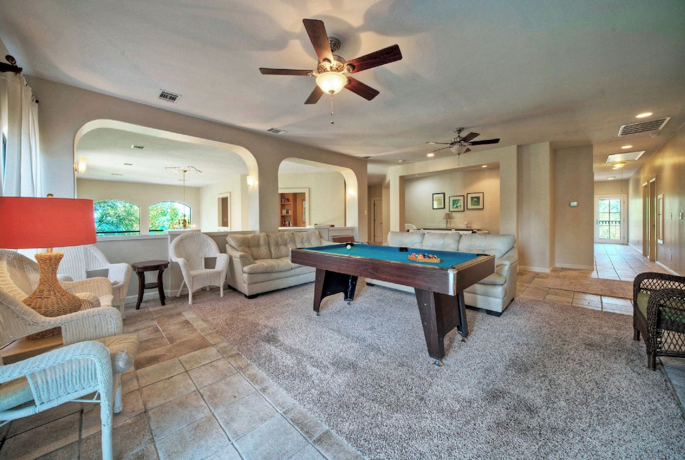 Upstay -10 Waterfront Mansion with Jetty