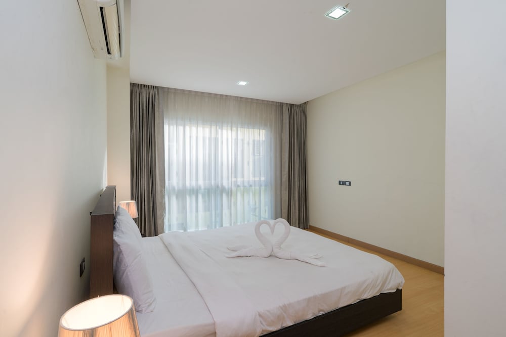GoldStone Residency Patong , Phuket