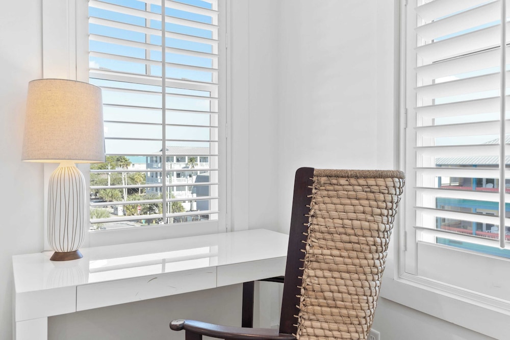 Grayt Digs by Avantstay Next to Beach, Oceanview