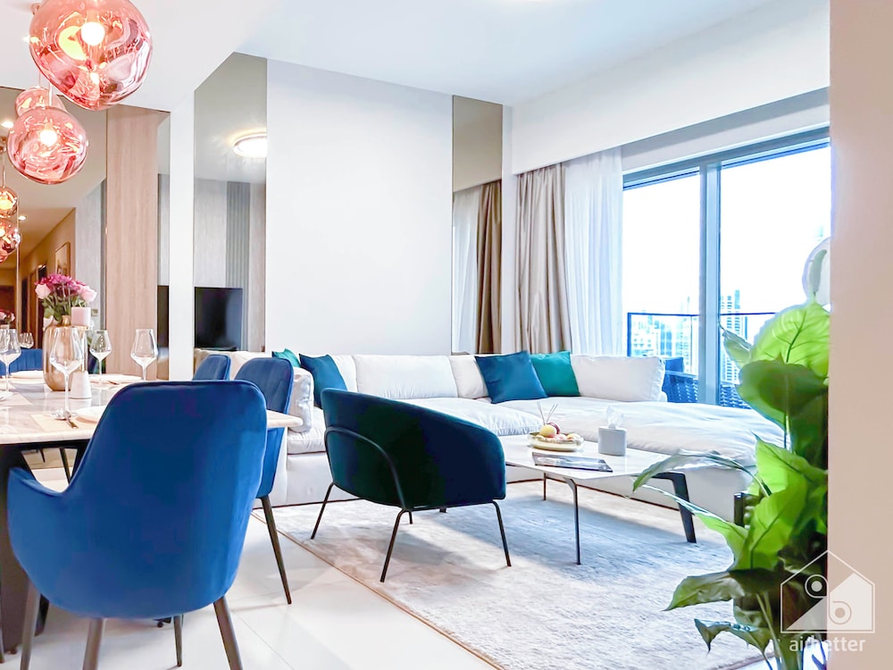 Spacious 3.5 Bedroom Apartment in Burj Royale