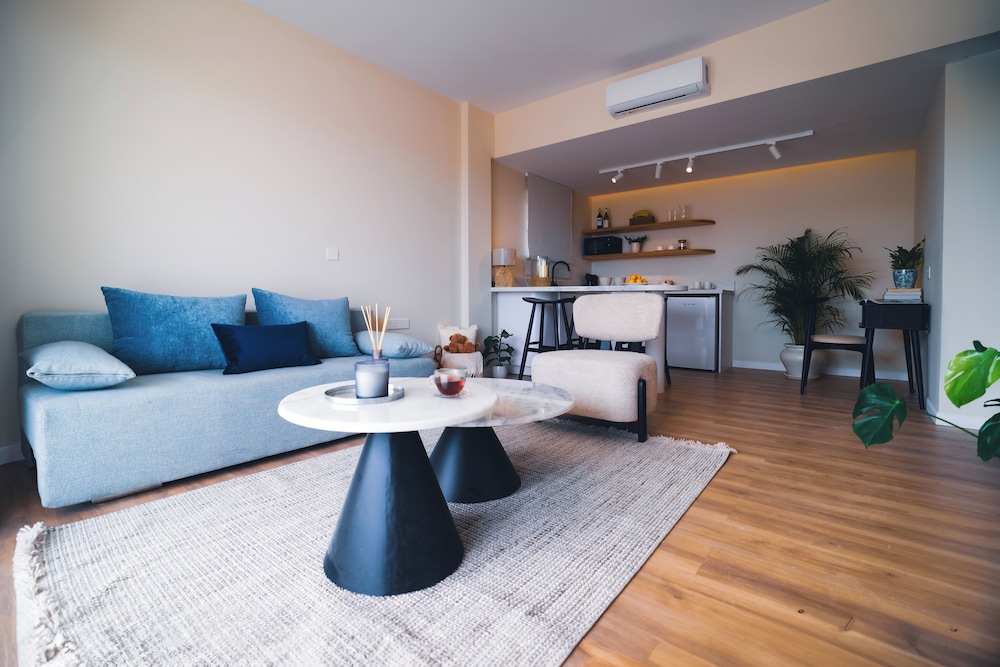WellClub Family Wellness & Sea View Suites