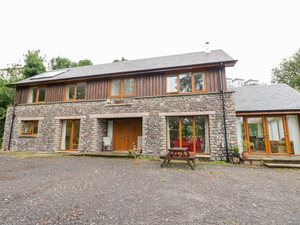 Woodland Villa